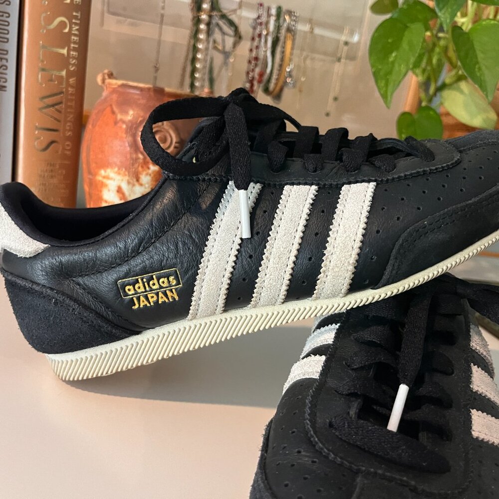 Like New Adidas Black Japan Low Top Samba Sneakers  - Women's Size 7 - Picture 5 of 6